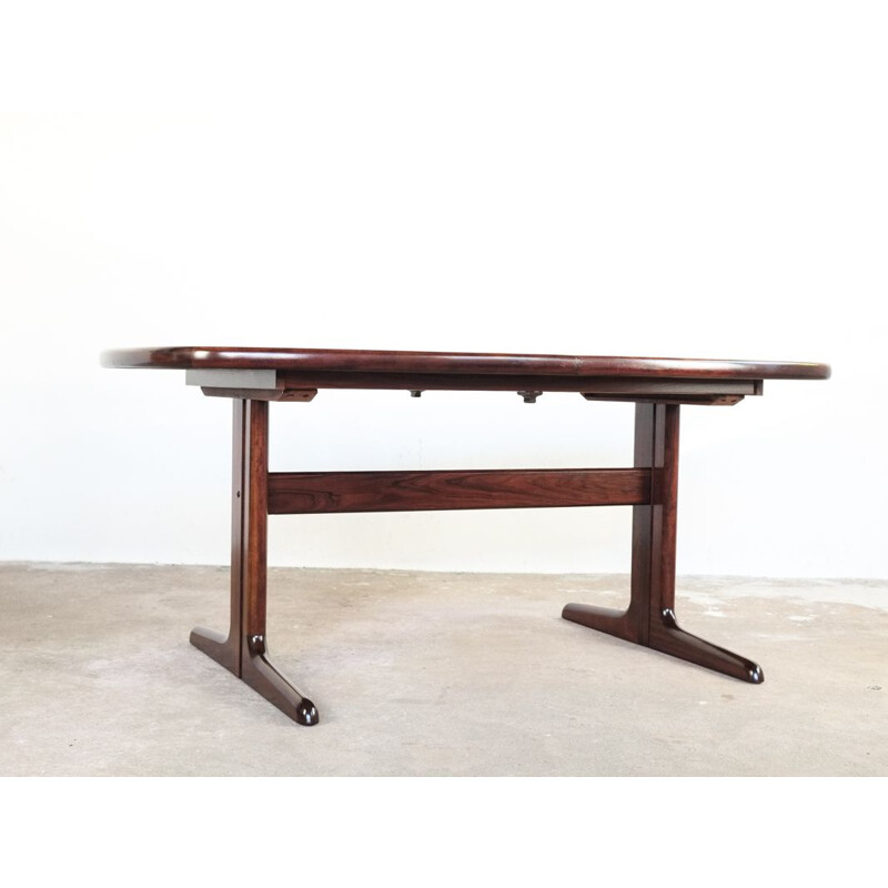 Vintage scandinavian table by Skovby in rosewood 1960