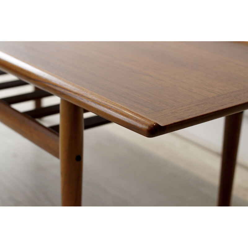 Scandinavian coffee table, Grete JALK - 1960s