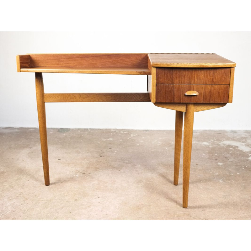 Vintage danish side table in teak and oak