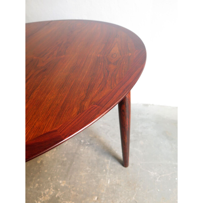 Vintage round rosewood extendible dinning table