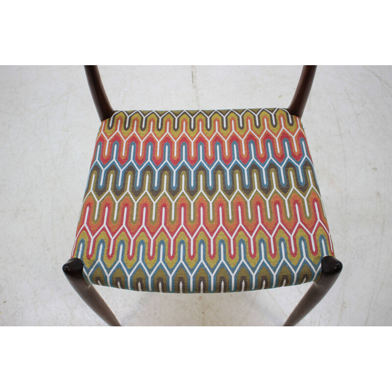4 chaises danoises en palissandre et tissu multicolore par N. O. Møller
