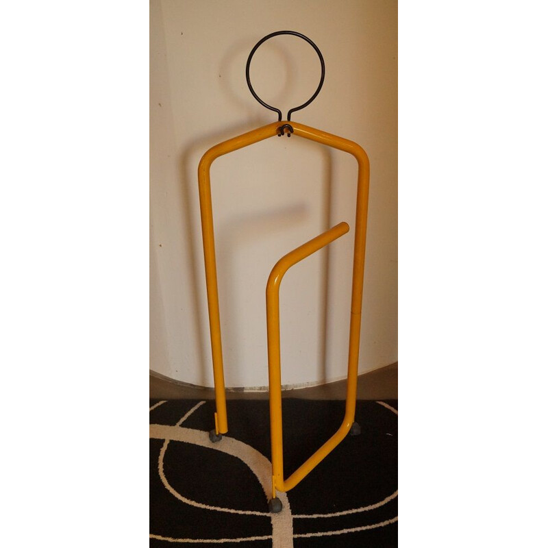 Vintage yellow night valet in metal