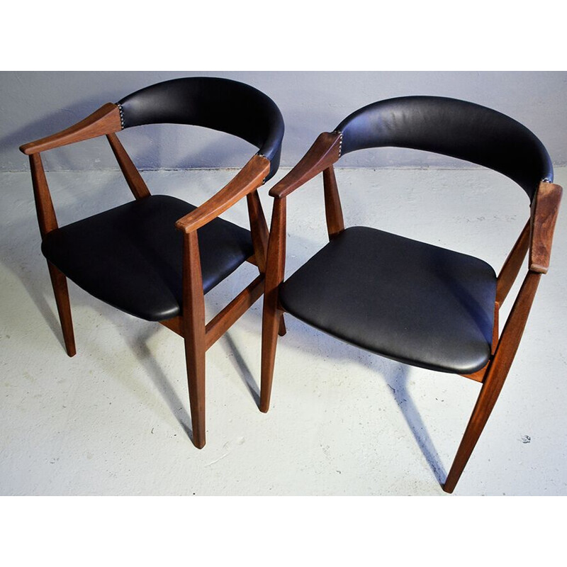 Set of 2 black chairs in teak by Thomas Harlev