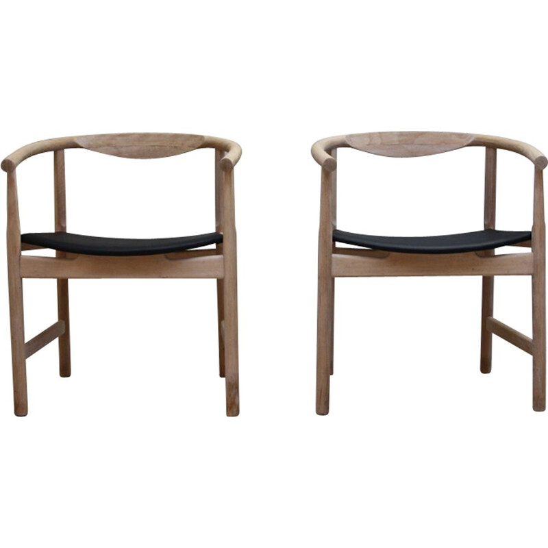 Set of 2 vintage JH-203 armchairs of Hans J. Wegner in oak and leather 1960