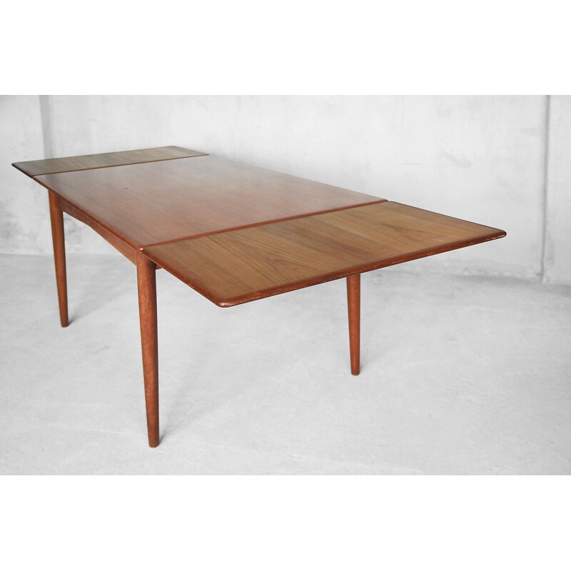Vintage Danish adjustable dining table in teak