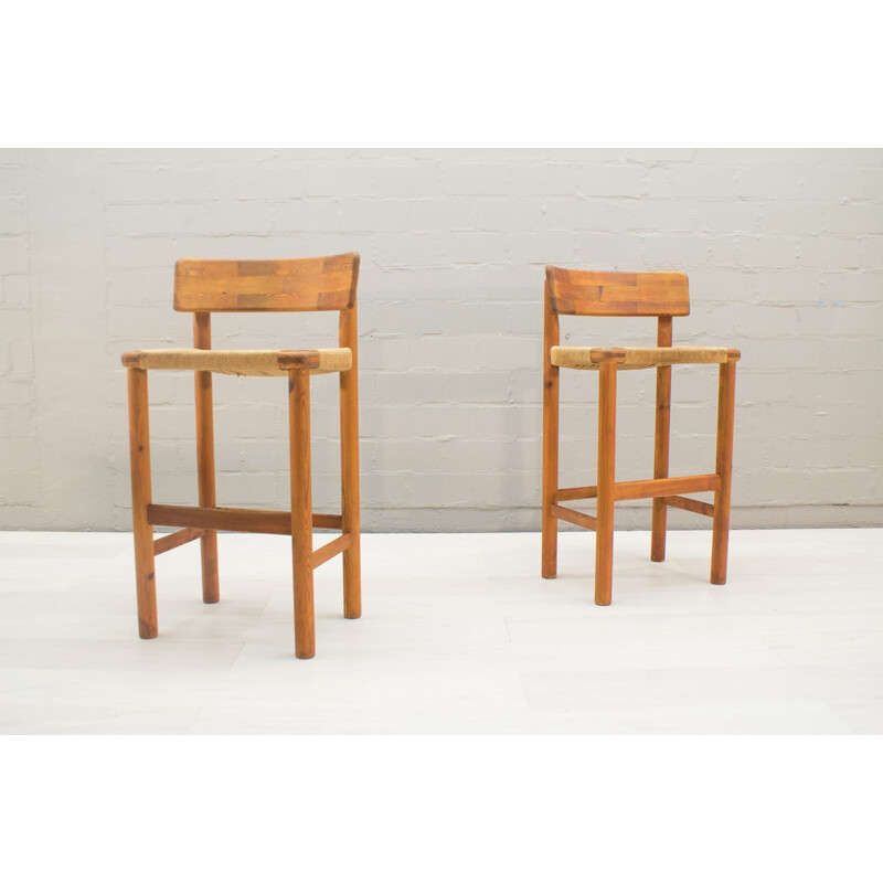 Set of 2 vintage Scandinavian bar stools in wood