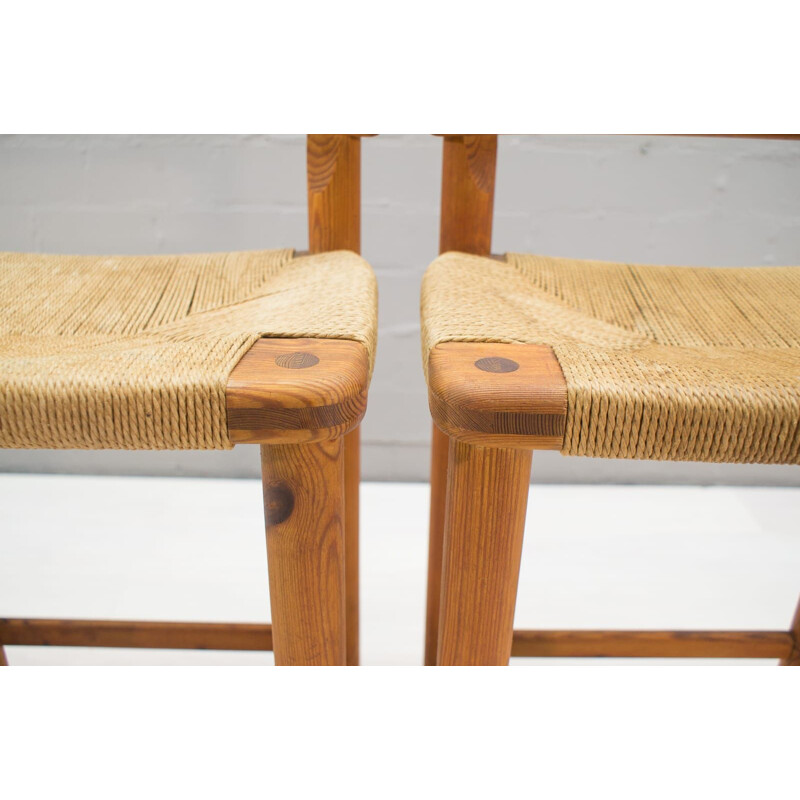 Set of 2 vintage Scandinavian bar stools in wood