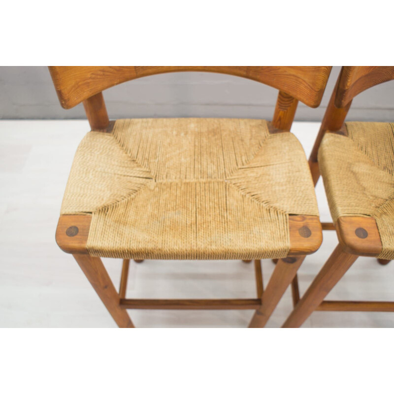 Set of 2 vintage Scandinavian bar stools in wood