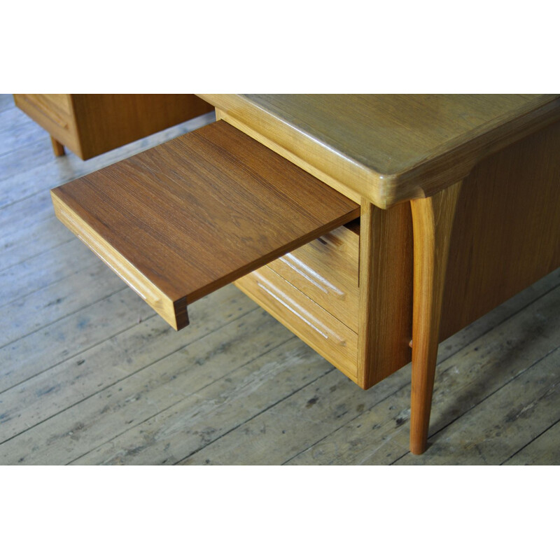 Vintage scandinavian desk for Faarup in brown teak 1960