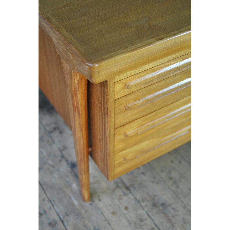 Vintage scandinavian desk for Faarup in brown teak 1960