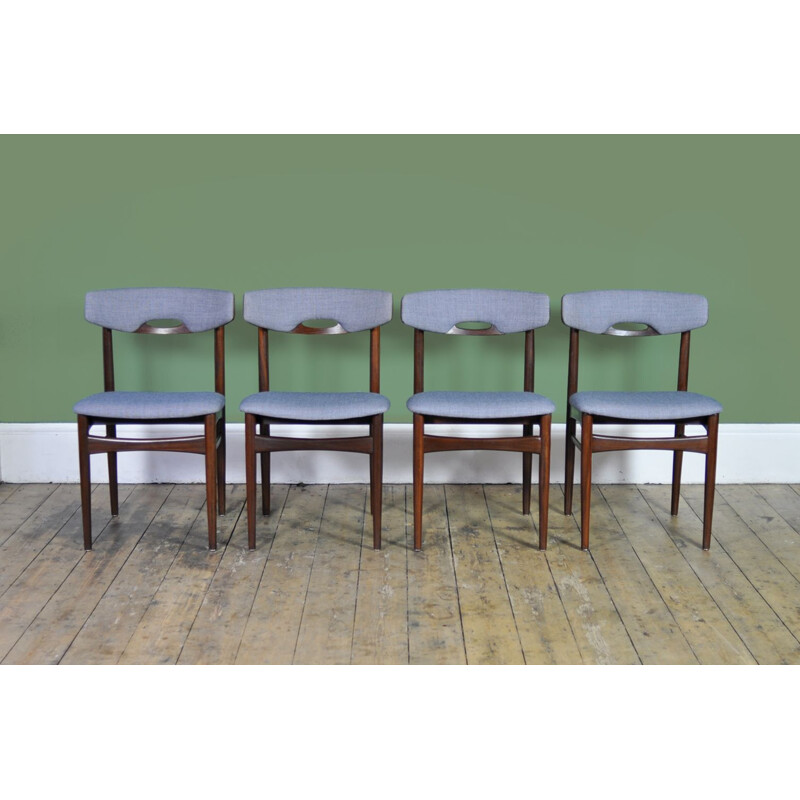 Set of 4 vintage dining chair in teak and Kvadrat's Umami fabric