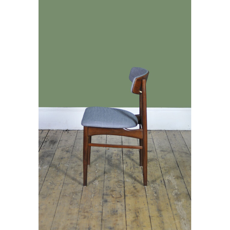 Set of 4 vintage dining chair in teak and Kvadrat's Umami fabric