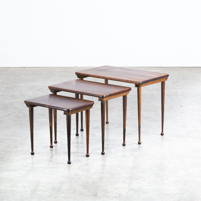 Set of 3 nesting tables in rosewood