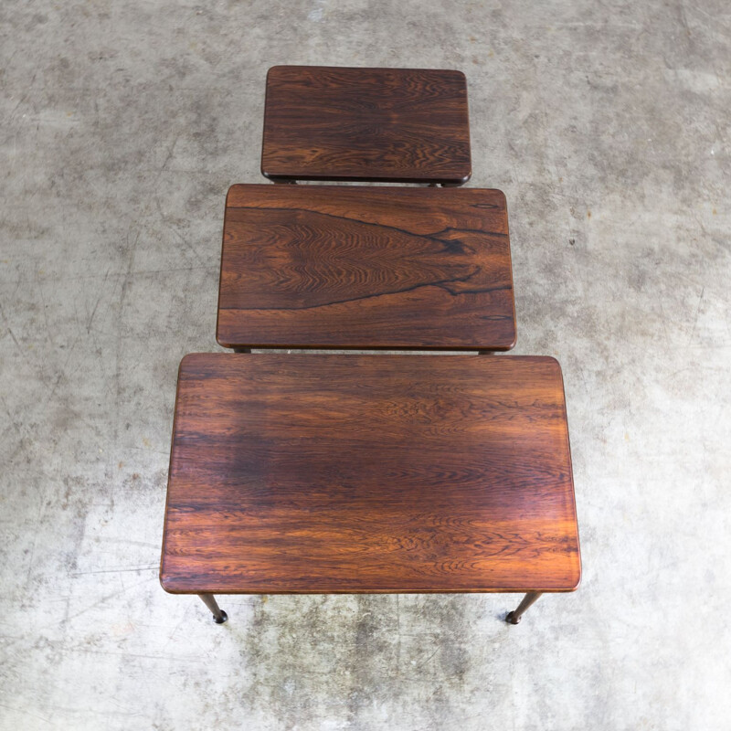 Set of 3 nesting tables in rosewood