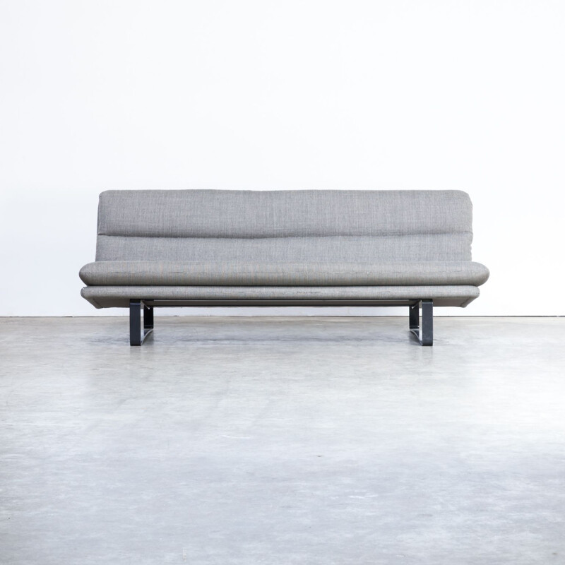 Vintage C684 sofa by Kho Liang Le for Artifort