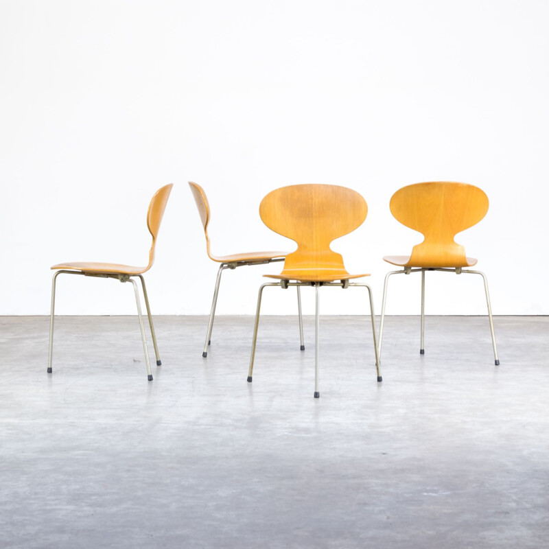 Set of 4 Ant chairs by Arne Jacobsen for Fritz Hansen