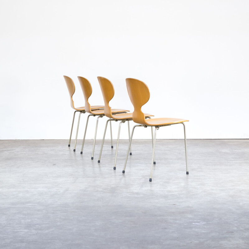 Set of 4 Ant chairs by Arne Jacobsen for Fritz Hansen