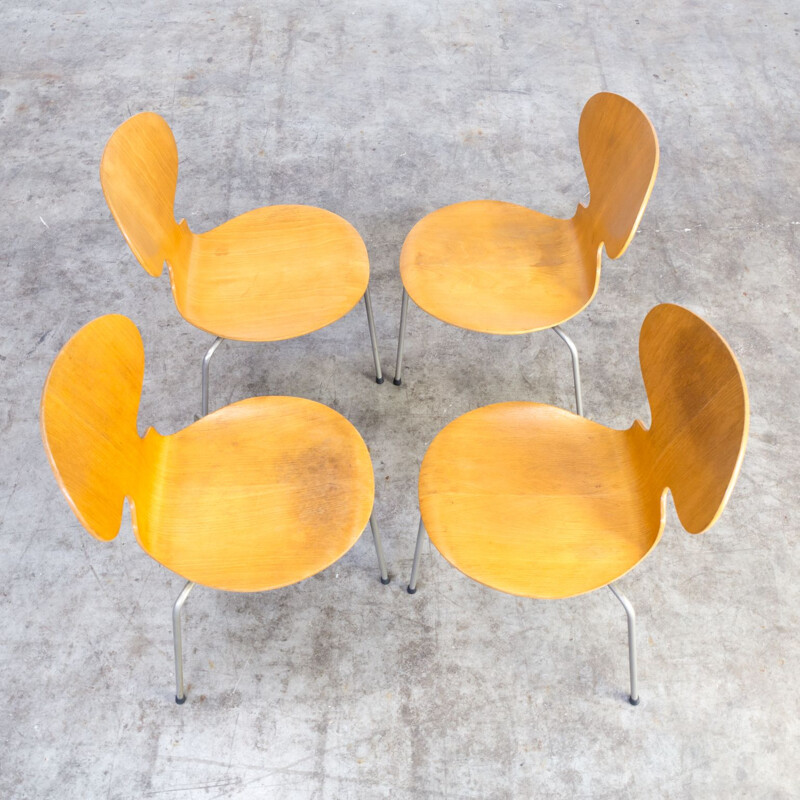 Set of 4 Ant chairs by Arne Jacobsen for Fritz Hansen
