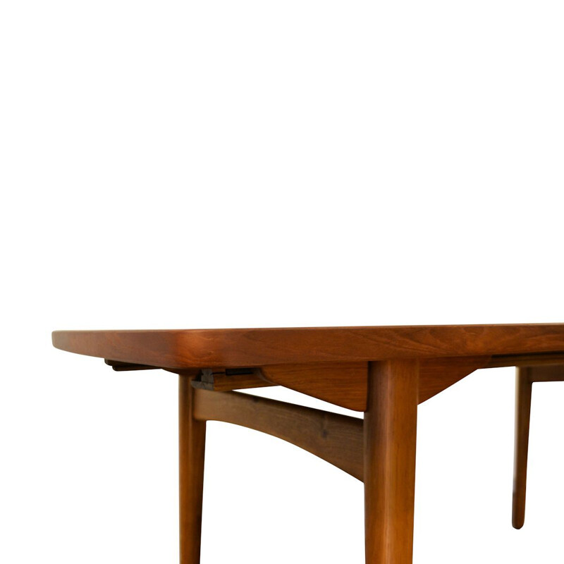 Vintage extendable dining table in teak by L. Chr. Larsen & Son