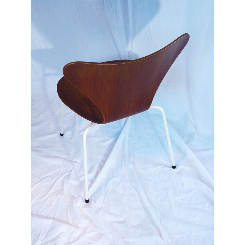 4 chaises 3107 vintage scandinaves par Arne Jacobsen