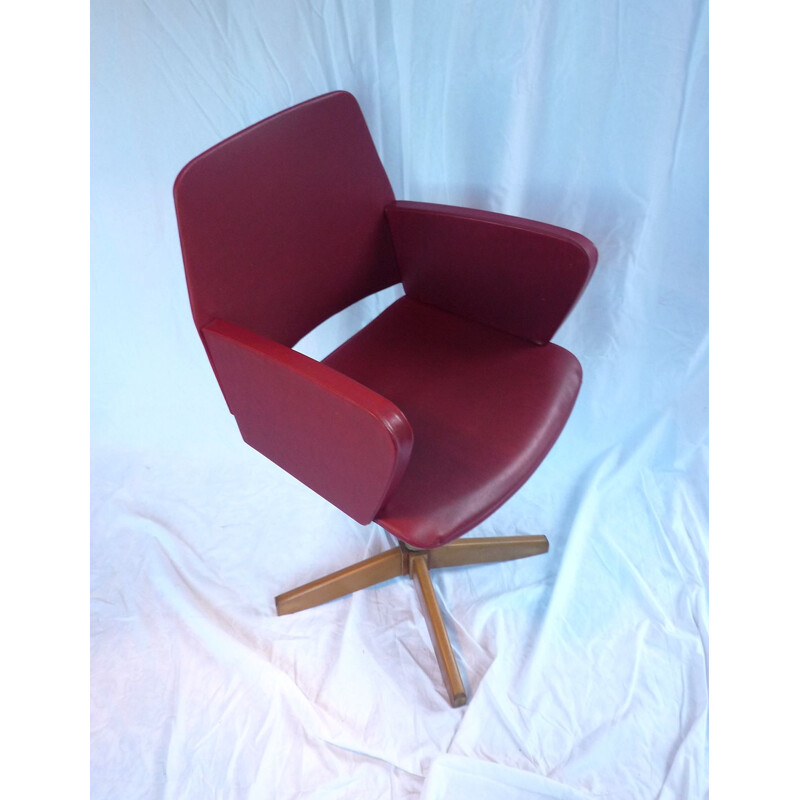 Vintage red vinyl chair