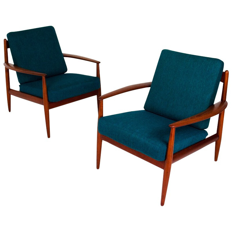 Pair of Scandinavian armchairs in teak and wool, Grete JALK, France and Son edition - 1960s