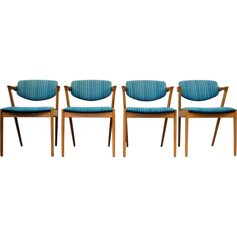 Set of 4 vintage blue chairs in oak by Kai Kristiansen