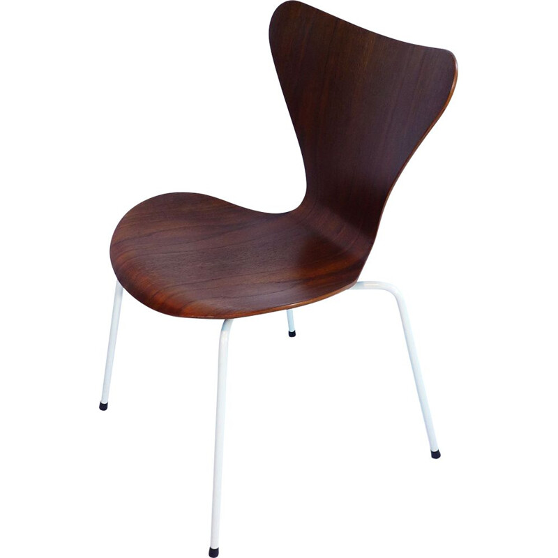 Set of 4 vintage Scandinavian chairs 3107 by Arne Jacobsen