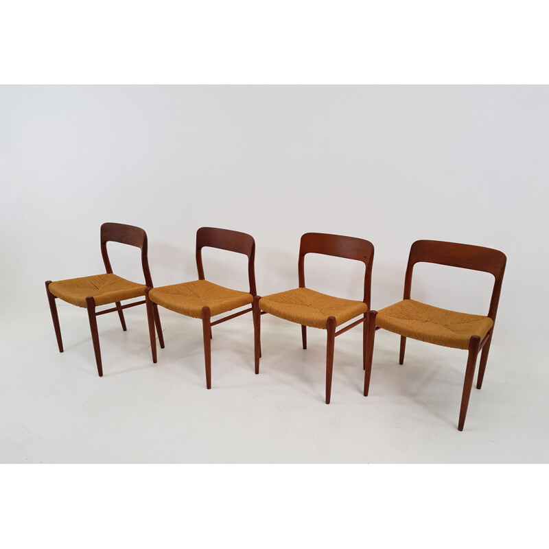 Set of 4 vintage wooden and straw chairs for J.L.Mollers Mobel Fabrik