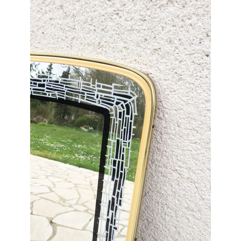 Vintage mirror free-form
