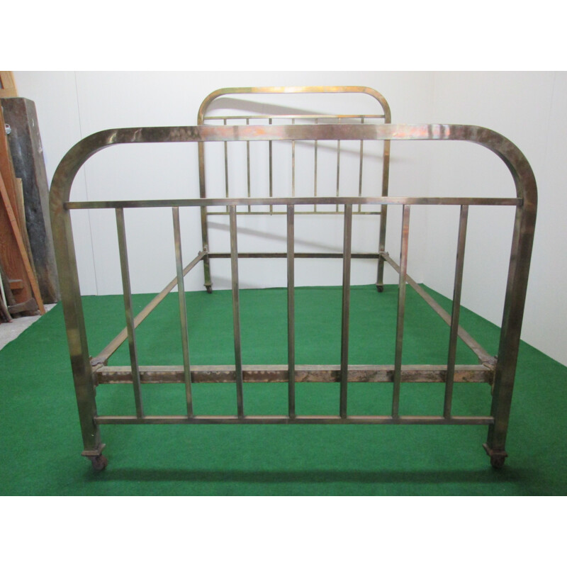 Vintage bed in brass