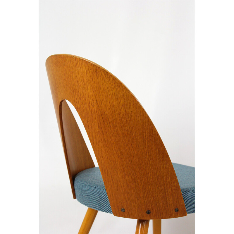 Set of 4 vintage chairs for Tatra in wood and blue fabric 1960