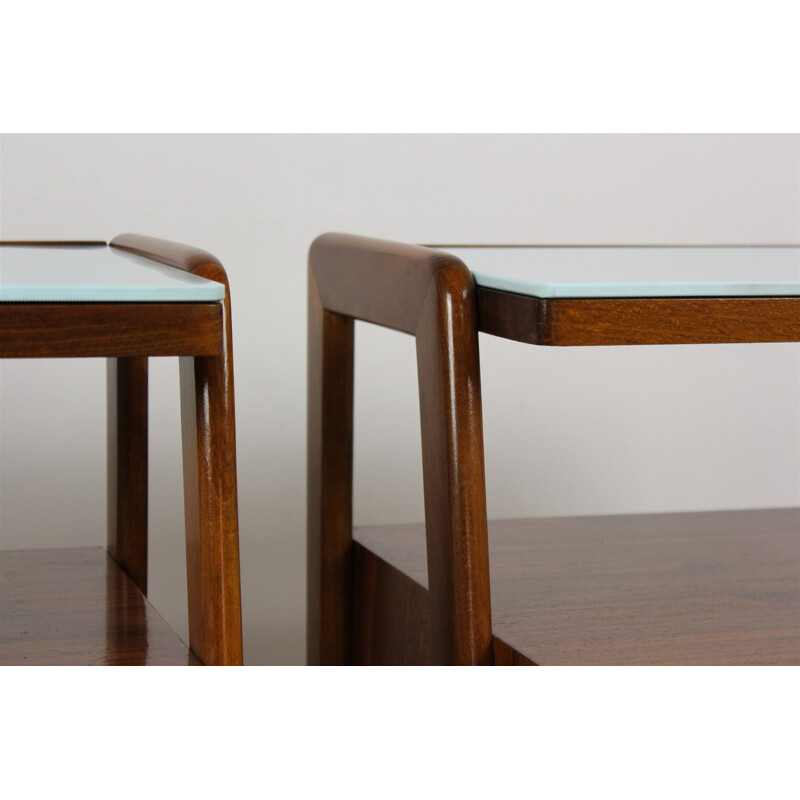 Paire de tables de chevet vintage par Jitona avec plateaux en verre bleu 1960