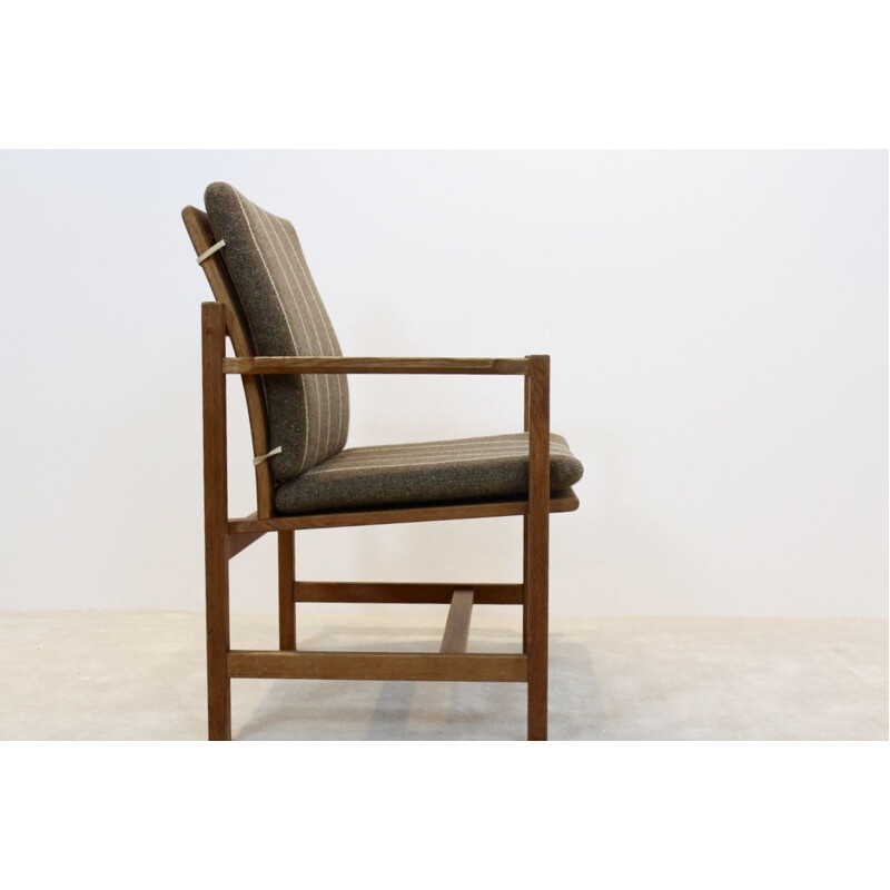 Vintage armchair model 3233 in oak by Fredericia Stolefabric for Borge Mogensen