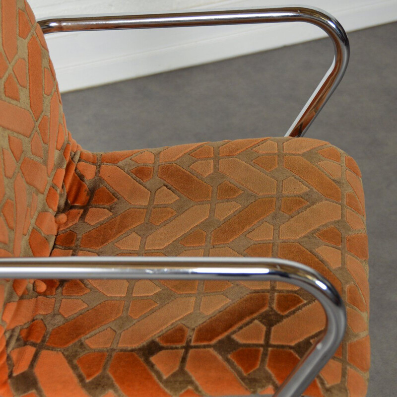 Vintage TAVO chair in metal