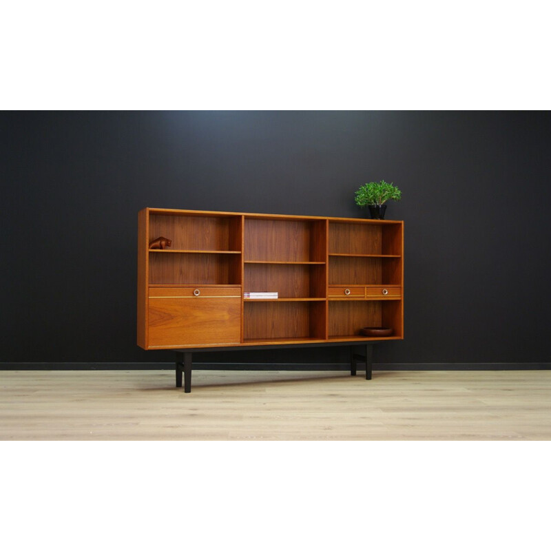 Vintage Danish bookcase in teak