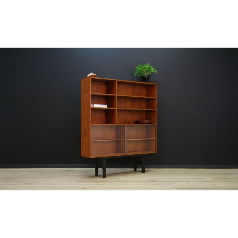 Vintage Danish bookcase in teak