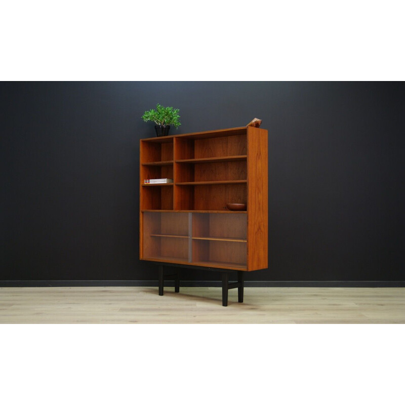 Vintage Danish bookcase in teak