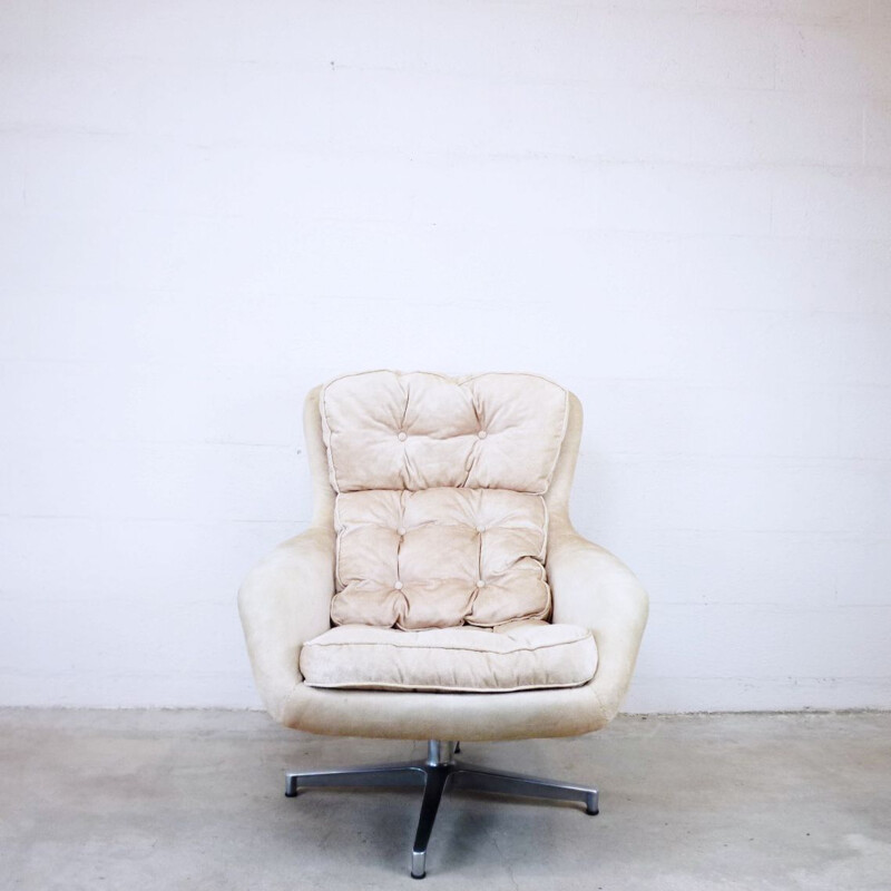 Vintage white armchair "Form 7" by Alf Svensson for Dux