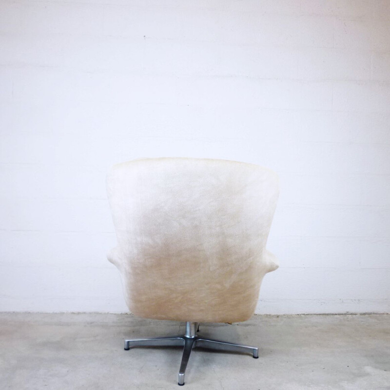 Vintage white armchair "Form 7" by Alf Svensson for Dux