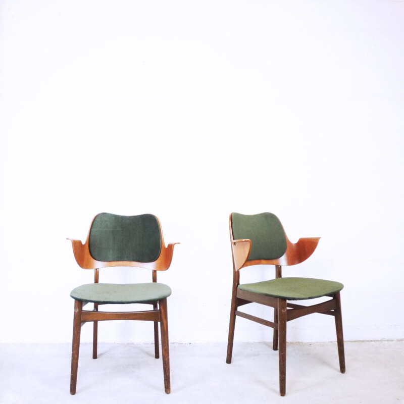 Set of 2 vintage Scandinavian 107 armchairs by Hans Olsen