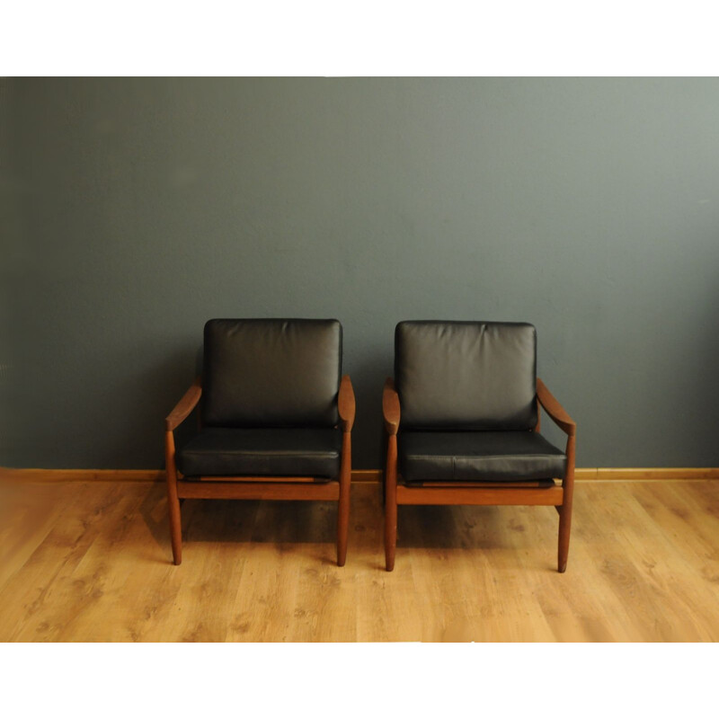 Pair of vintage leather armchairs by Erik Worst