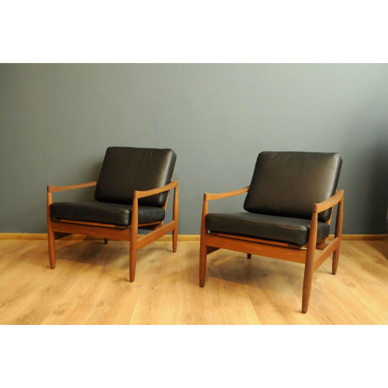 Pair of vintage leather armchairs by Erik Worst