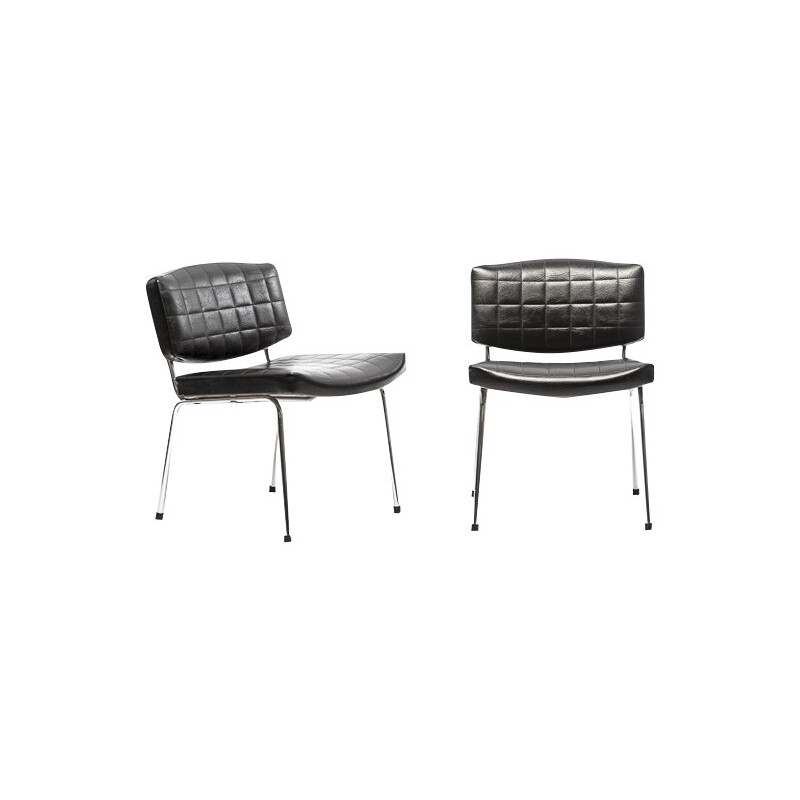 Paire de chaises Conseil en simili cuir noir et métal, Pierre GUARICHE - 1950