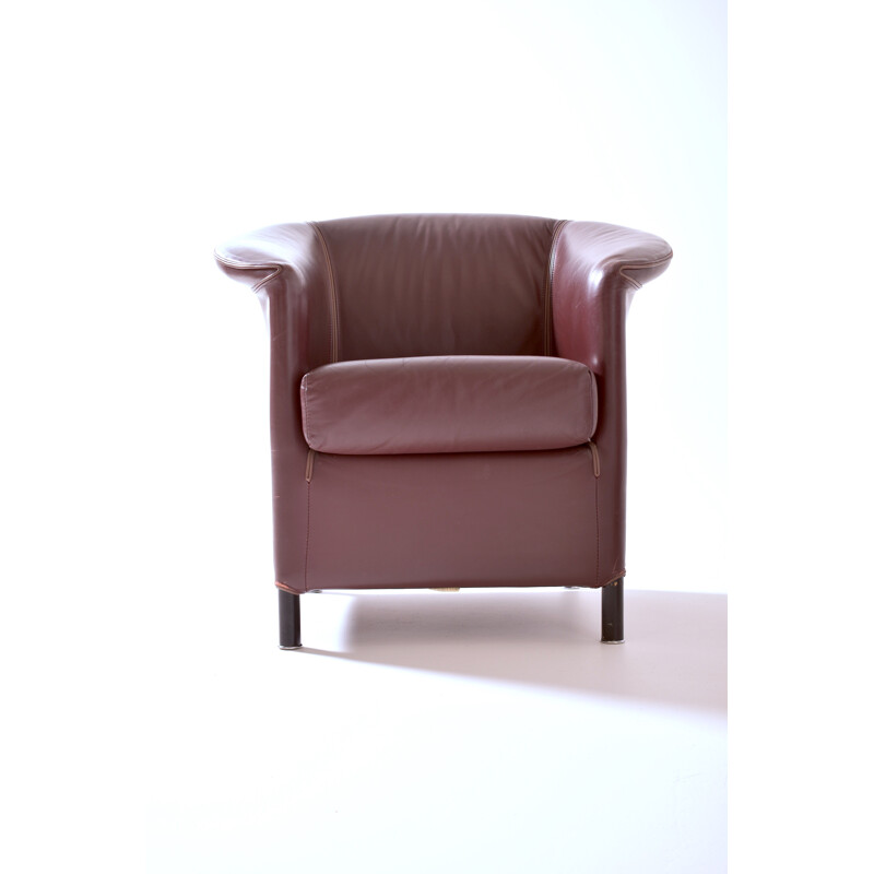 Paire de fauteuils bordeaux par Paolo Piva 