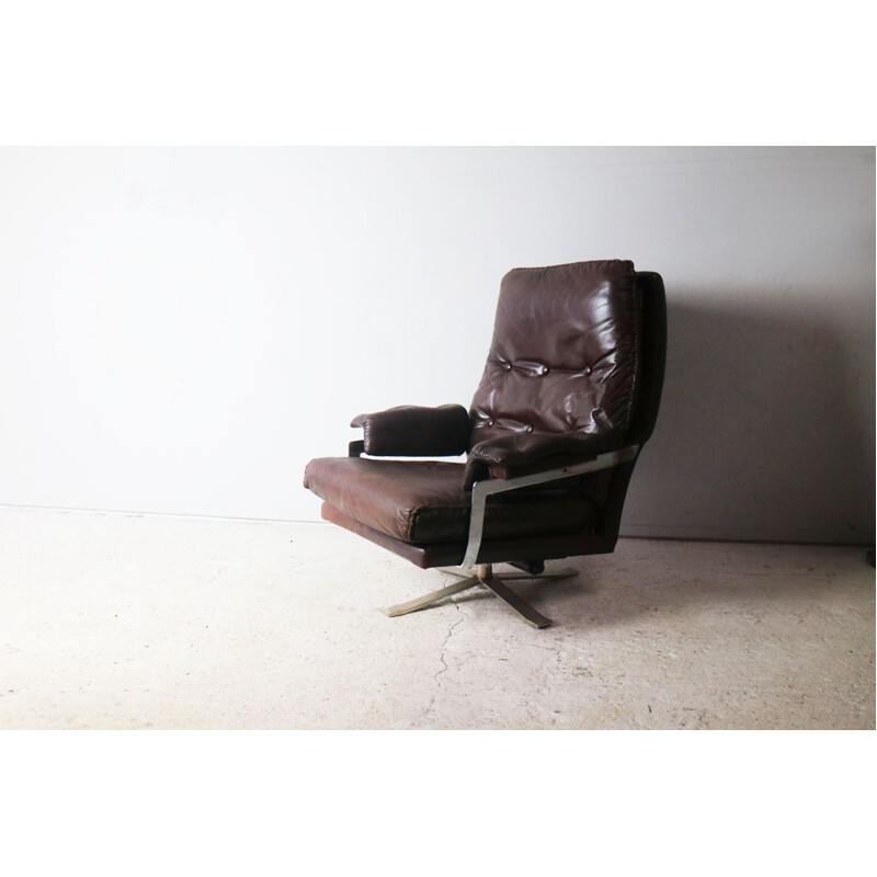 Vintage Danish armchair in leather