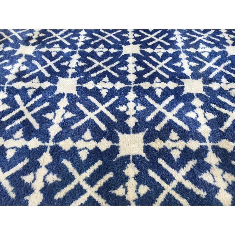 Tapis vintage tunisien en laine