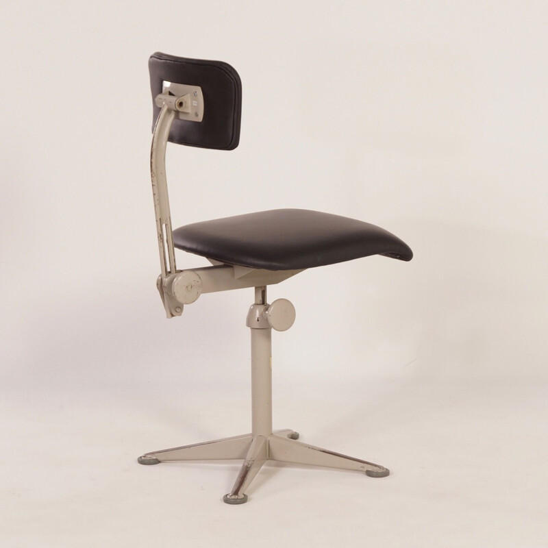 Vintage architect's chair by Friso Kramer for Ahrend de Cirkel