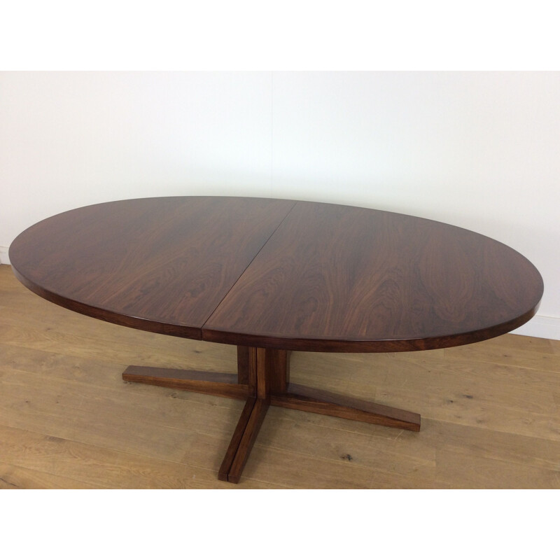 Vintage rosewood dining table by John Mortensen for Heltborg 1960