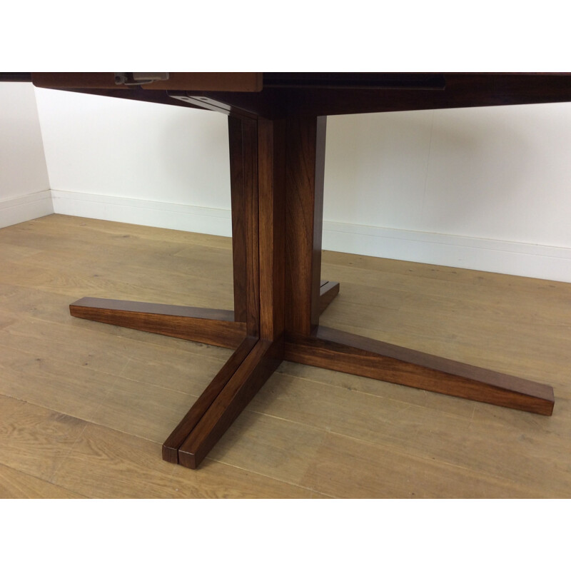 Vintage rosewood dining table by John Mortensen for Heltborg 1960